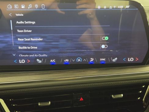 New 2026 Chevrolet Suburban LT w/ Comfort Package RWD image 17
