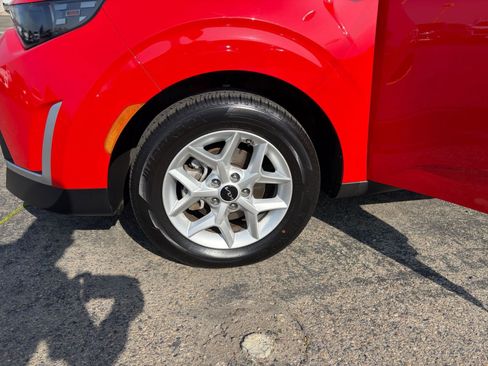 Used 2025 Kia Soul LX w/ LX Technology Package image 29