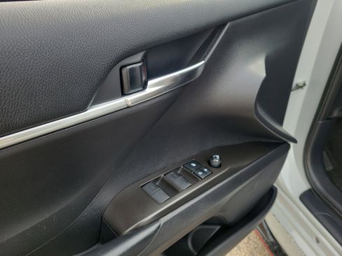 Used 2021 Toyota Camry TRD w/ TRD Package w/JBL Audio image 19