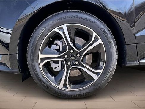 Used 2023 Ford Edge ST image 9