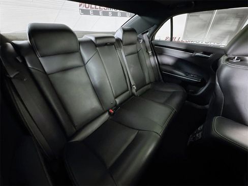 Used 2022 Chrysler 300 S w/ Comfort Group image 28