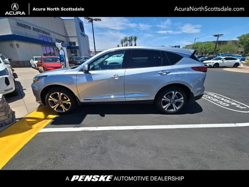 Used 2023 Acura RDX AWD w/ Advance Package image 3
