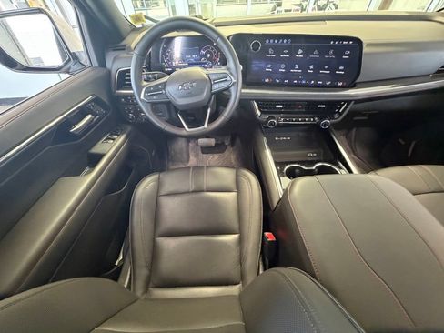 Used 2026 Chevrolet Tahoe RST w/ Comfort Package AWD/4WD image 10