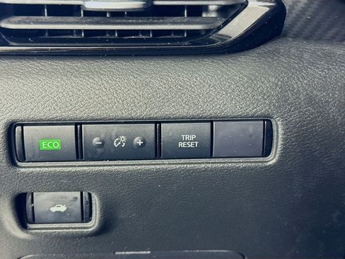 Used 2023 Nissan Sentra SV w/ All-Weather Package image 10