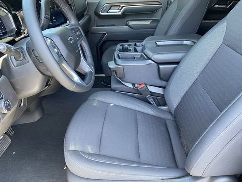 Used 2024 Chevrolet Silverado 1500 LT Trail Boss w/ Protection Package AWD/4WD image 15