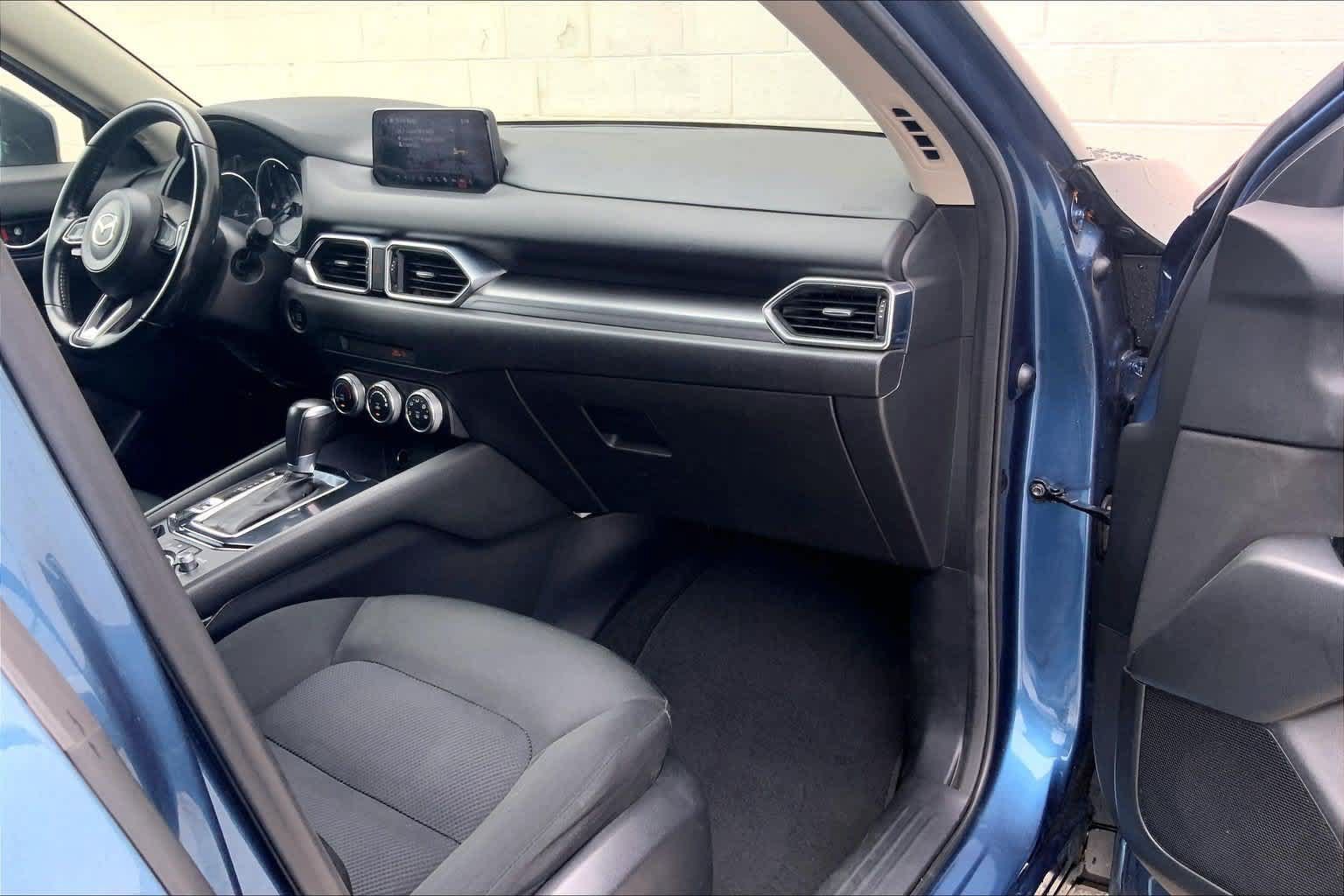 Used 2019 MAZDA CX-5 Sport FWD image 23