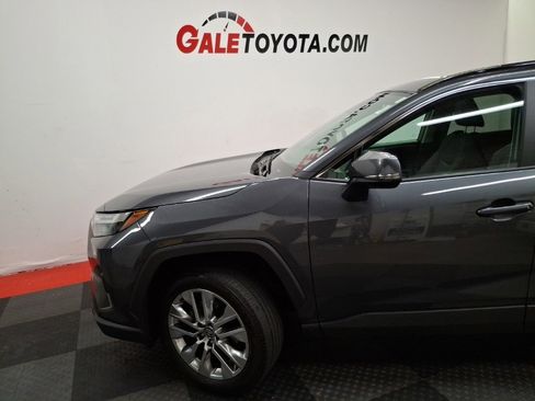 Used 2025 Toyota RAV4 XLE Premium image 4