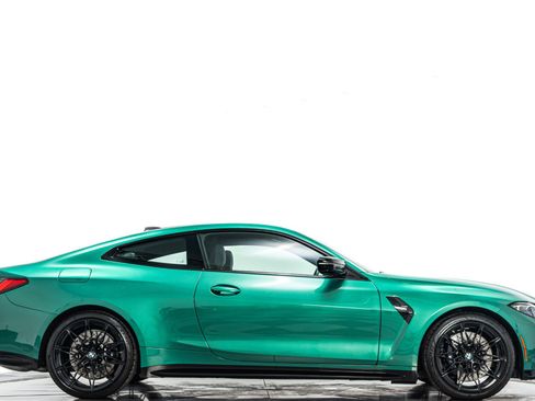 Used 2021 BMW M4 Coupe w/ Executive Package image 2