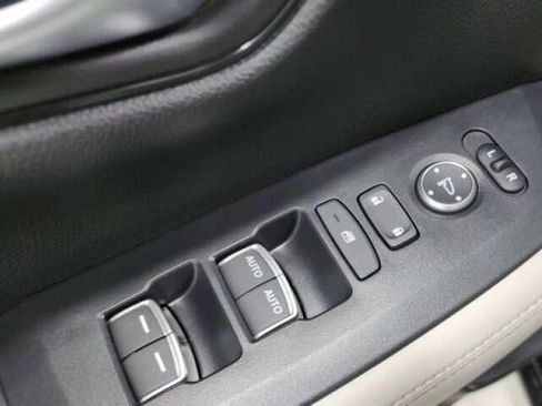 Used 2024 Honda HR-V EX-L image 20