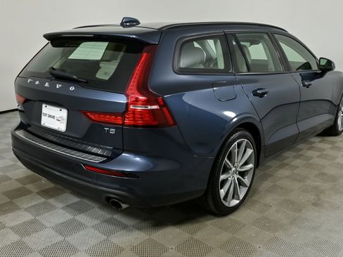 Used 2020 Volvo V60 T5 Momentum w/ Protection Package Premier image 26