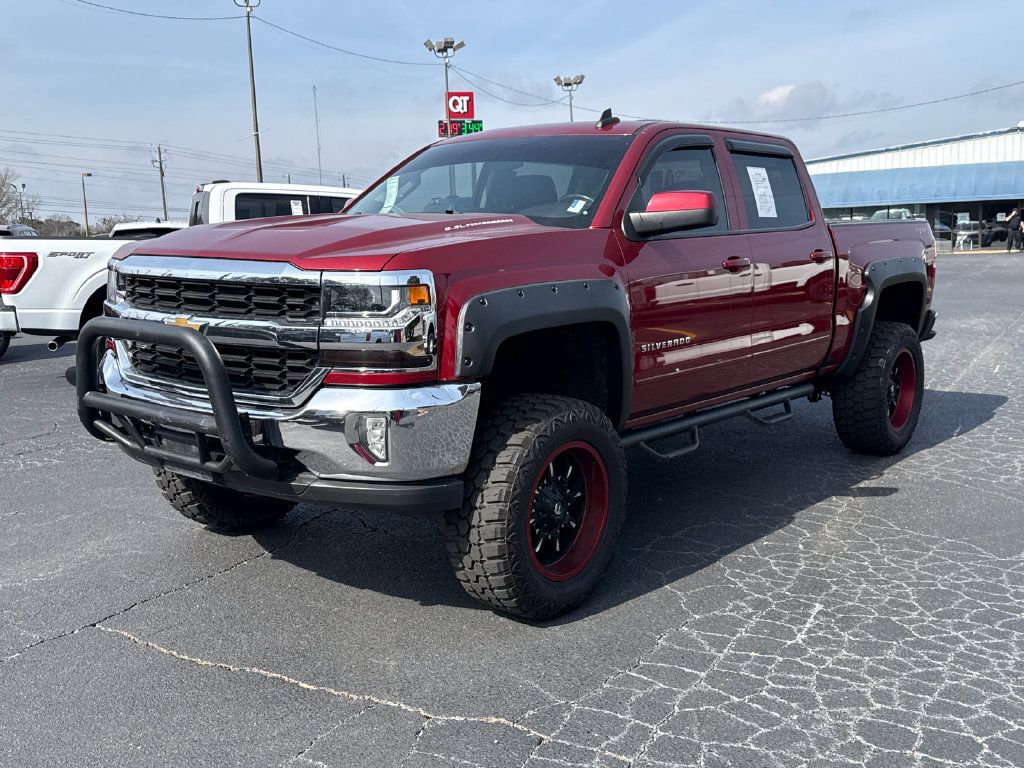 Used 2018 Chevrolet Silverado 1500 LT w/ All Star Edition AWD/4WD image 3