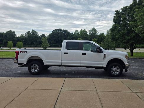 Used 2018 Ford F250 XL w/ Power Equipment Group AWD/4WD image 4