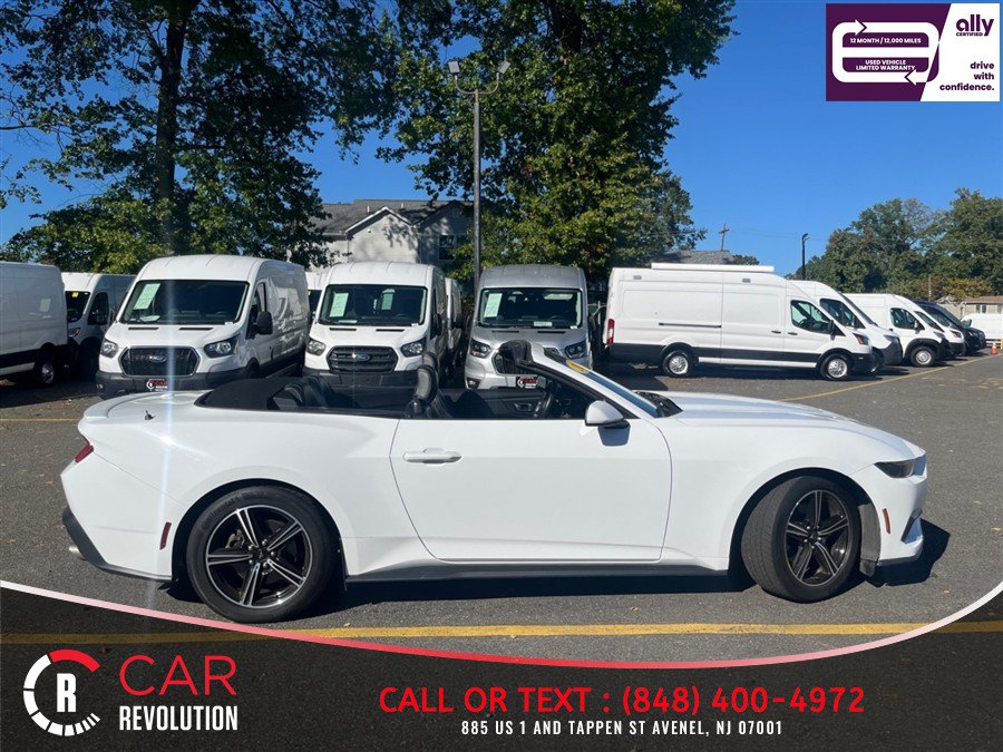 Used 2025 Ford Mustang Premium RWD image 15