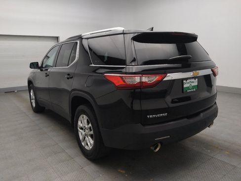 Used 2018 Chevrolet Traverse LT FWD image 5