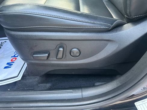 Used 2025 Kia Telluride S FWD image 14