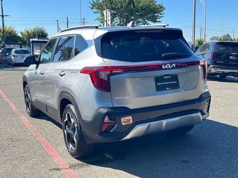 Certified 2025 Kia Seltos EX w/ EX Sunroof Package AWD/4WD image 7
