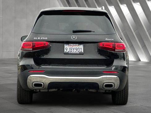 Used 2023 Mercedes-Benz GLB 250 4MATIC image 5