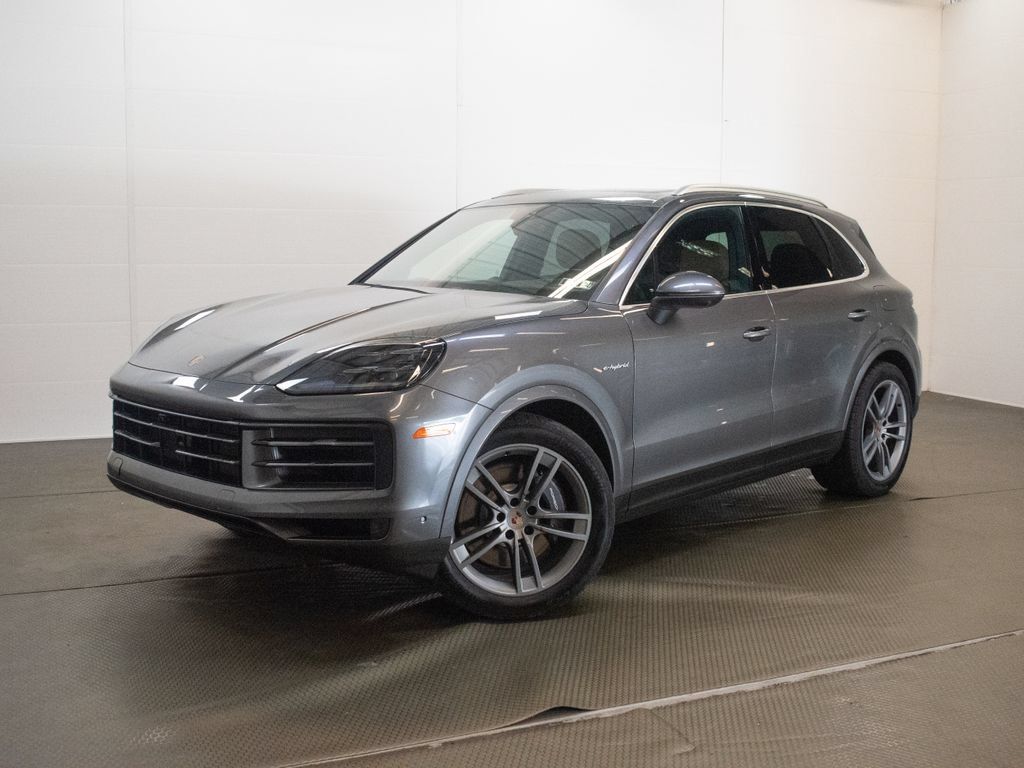Certified 2026 Porsche Cayenne S AWD/4WD image 1