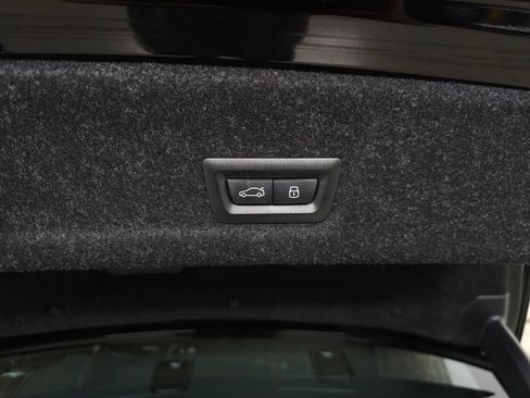 Used 2026 BMW 330i xDrive Sedan AWD/4WD image 6