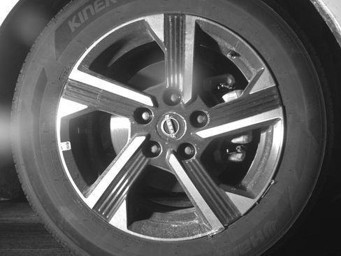 Used 2025 Nissan Sentra SV image 12