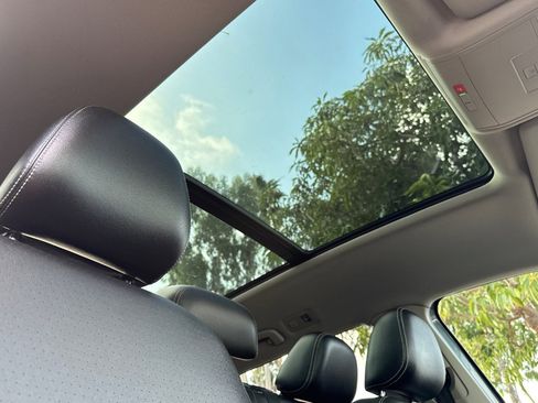 Used 2021 Volkswagen Atlas SE w/ Panoramic Sunroof Package image 18