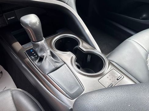 Used 2024 Toyota Camry SE FWD image 17