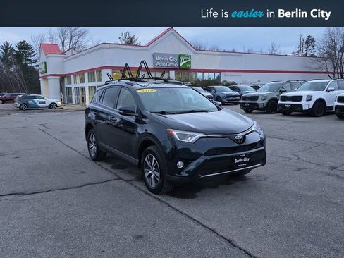 Used 2018 Toyota RAV4 XLE image 1
