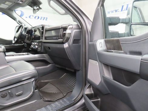 Used 2023 Ford F250 Lariat w/ Lariat Ultimate Package image 31