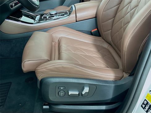 Certified 2024 BMW X5 xDrive40i w/ Parking Assistance Package image 19