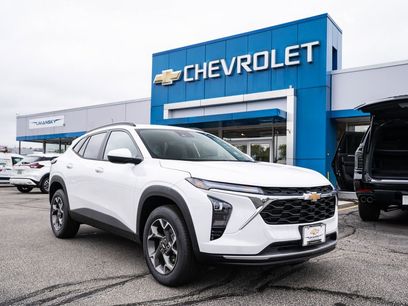 New 2025 Chevrolet Trax LT w/ Driver Confidence Package