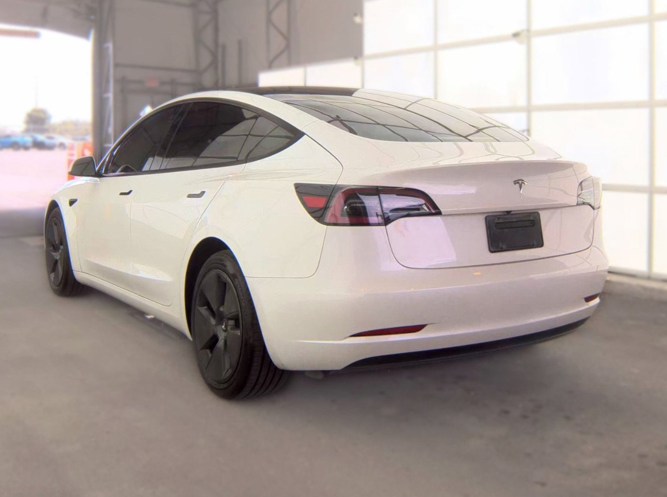 Used 2023 Tesla Model 3 Standard Range RWD image 6