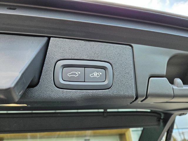 Used 2026 Volvo XC60 T8 Polestar w/ Protection Package Premier AWD/4WD image 13