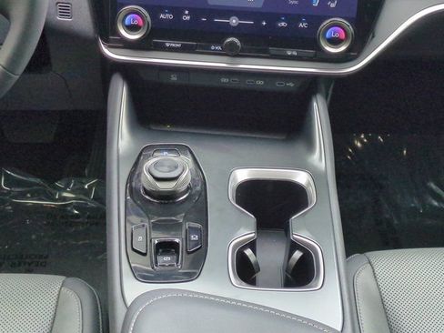 Used 2024 Lexus RZ 300e Premium w/ Accessory Package (Z1) FWD image 18