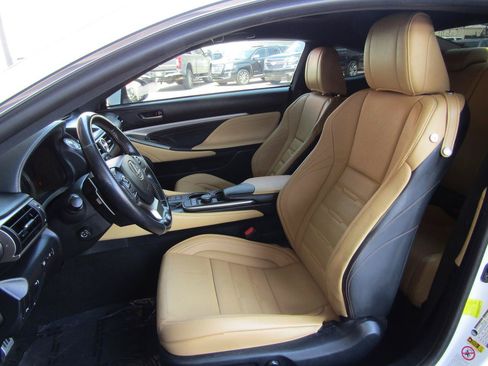 Used 2016 Lexus RC 200t RWD image 9