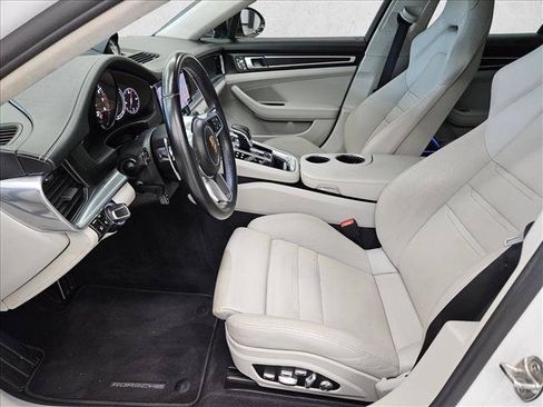 Used 2019 Porsche Panamera GTS AWD/4WD image 17