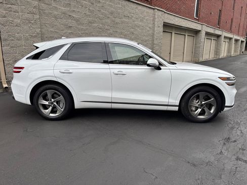 Used 2026 Genesis GV70 2.5T Advanced AWD/4WD image 2