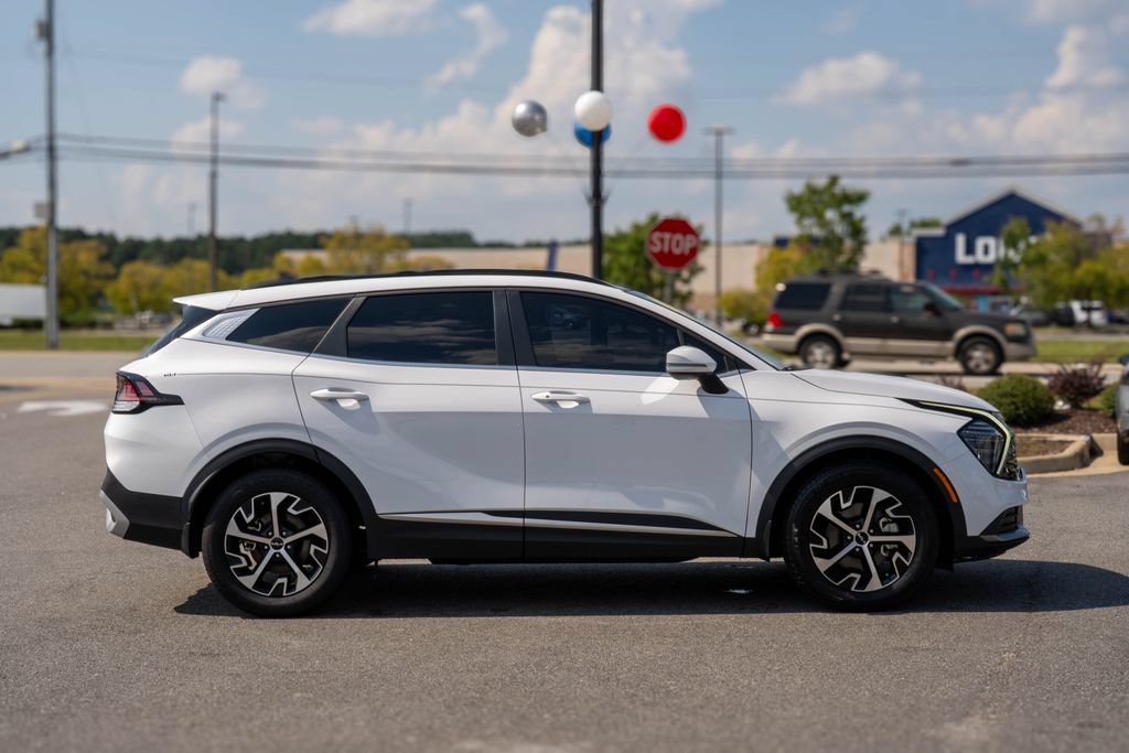 Used 2025 Kia Sportage EX w/ Premium Package FWD image 8