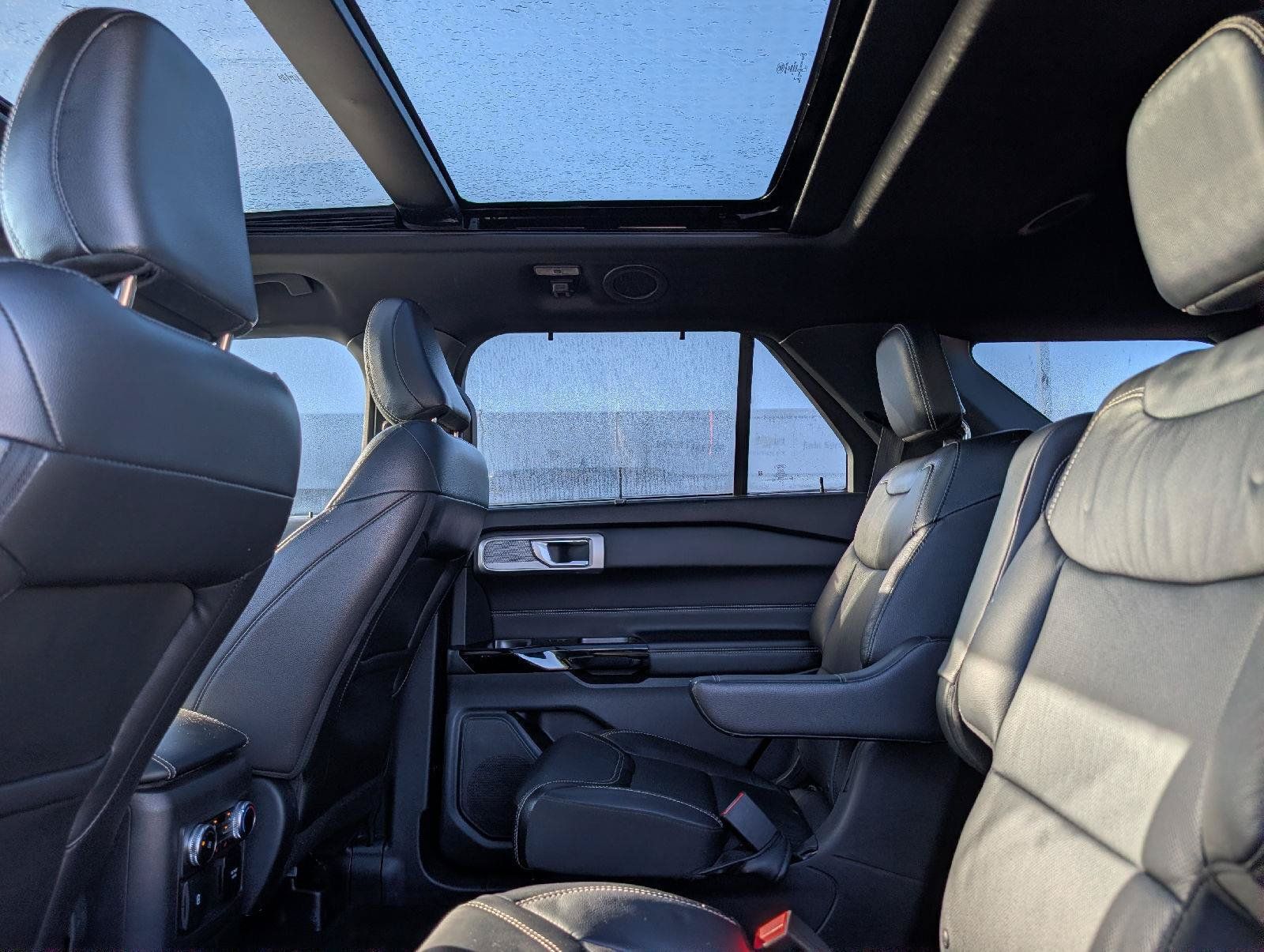 Used 2022 Ford Explorer ST w/ Equipment Group 401A AWD/4WD image 14
