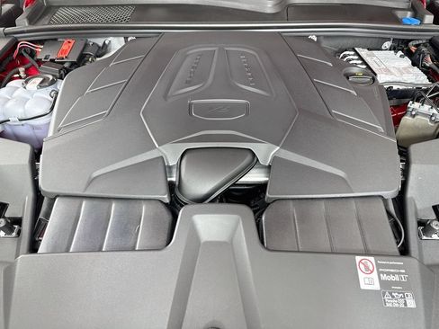 New 2026 Porsche Cayenne Coupe AWD/4WD image 32