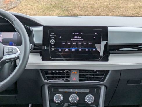 New 2026 Volkswagen Taos S FWD image 17