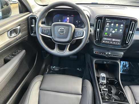 New 2026 Volvo XC40 B5 Ultra w/ Climate Package image 17