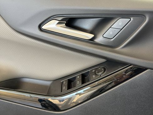 New 2026 Chevrolet Equinox LT AWD/4WD image 23