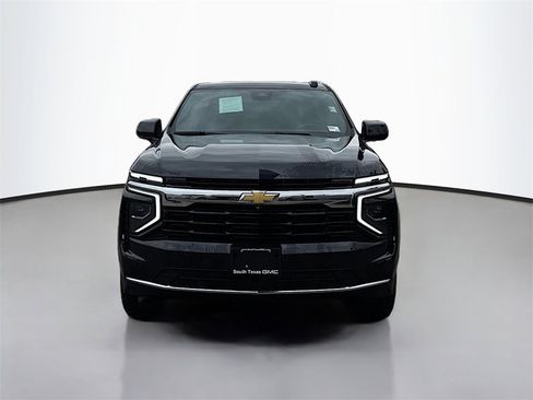 Certified 2025 Chevrolet Suburban LS image 2