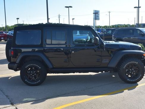 Used 2023 Jeep Wrangler Unlimited w/ Cold Weather Group AWD/4WD image 4