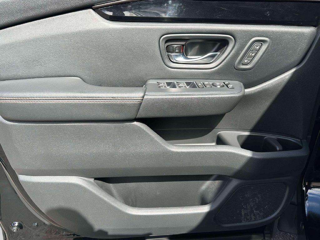 Certified 2024 Honda Pilot TrailSport image 16