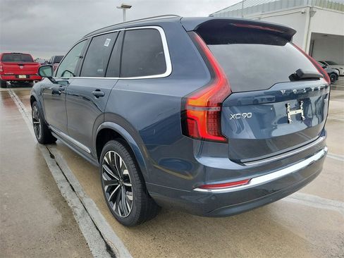 New 2026 Volvo XC90 T8 Ultra image 3