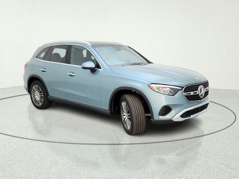 New 2026 Mercedes-Benz GLC 300 image 5