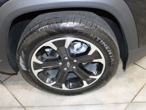 New 2025 Chevrolet Equinox LT w/ Convenience Package II image 48