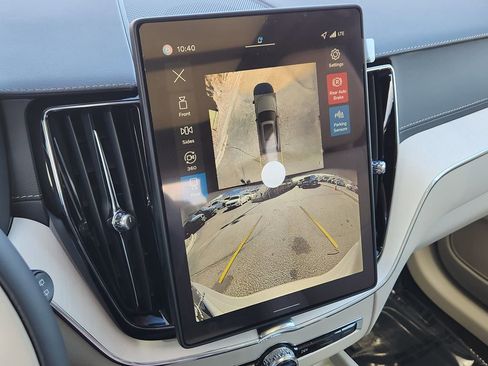 New 2026 Volvo XC60 T8 Ultra w/ Climate Package image 8