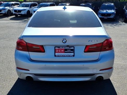 Used 2019 BMW 530e w/ Convenience Package image 5